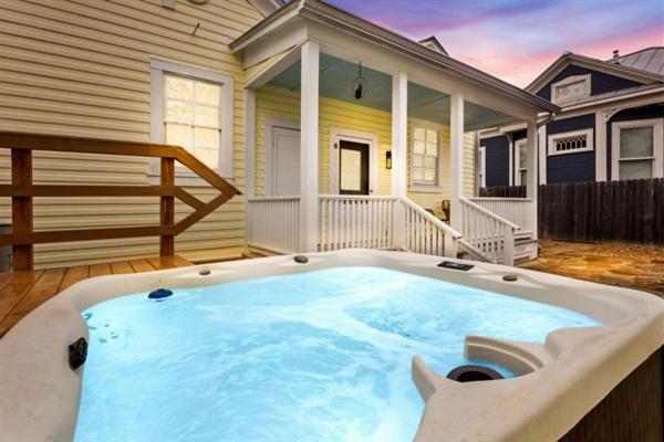 Downtown Historic 2Bdrm, Walk To Riverwalk, Alamo; Beautifully Renovated! San Antonio Dış mekan fotoğraf